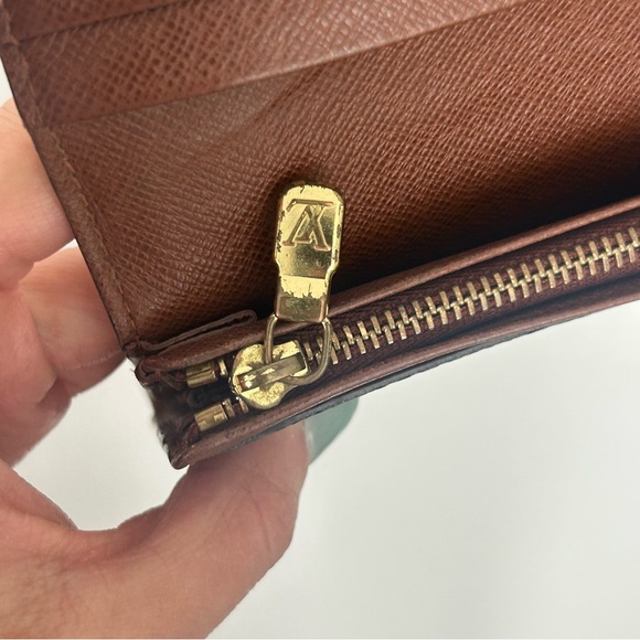 Louis Vuitton Coffrefort Wallet - Picture 8 of 12